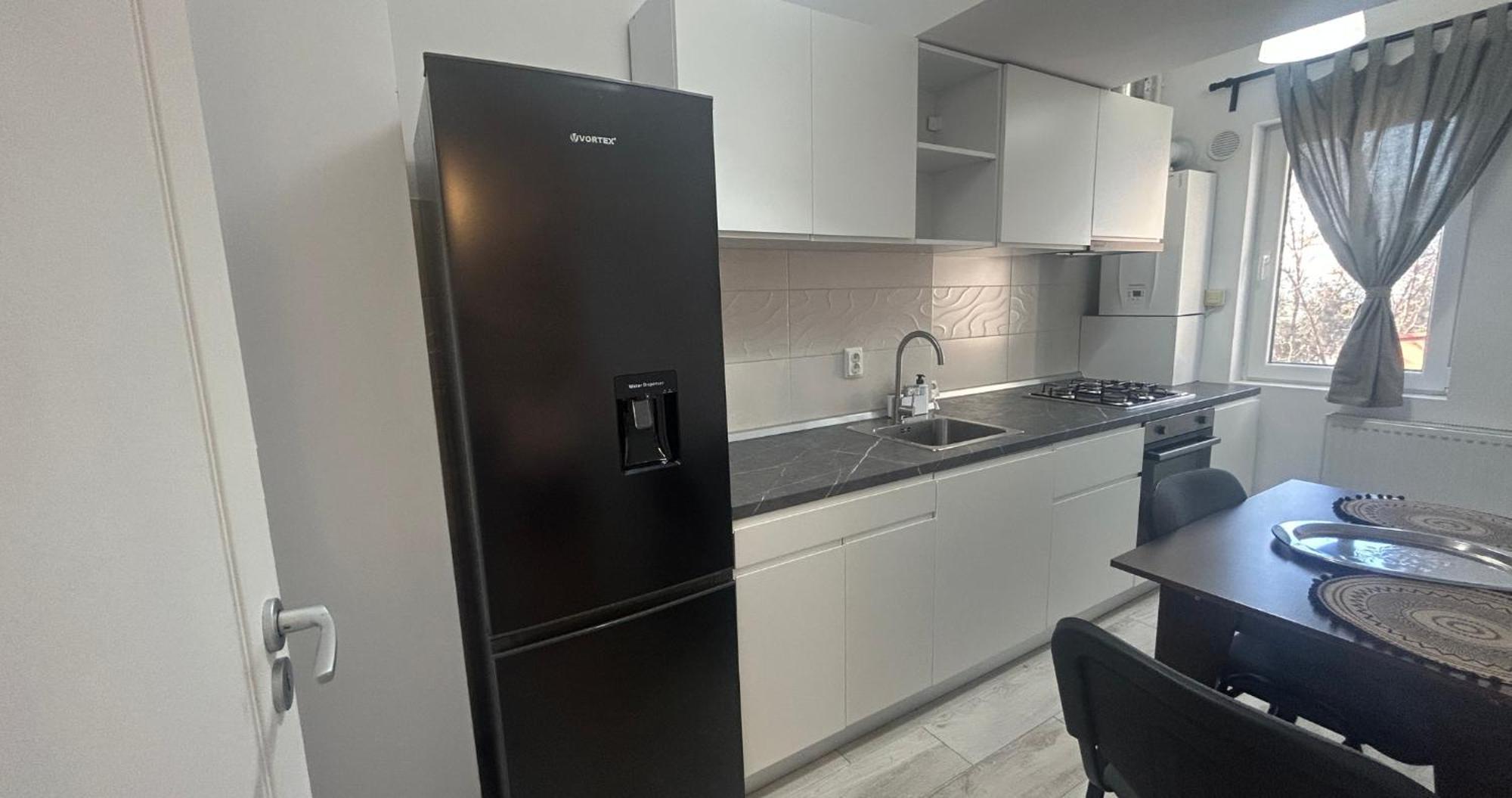 Garsoniera Cu Parcare Si Self Check-in Langa Grand Arena Bukarest